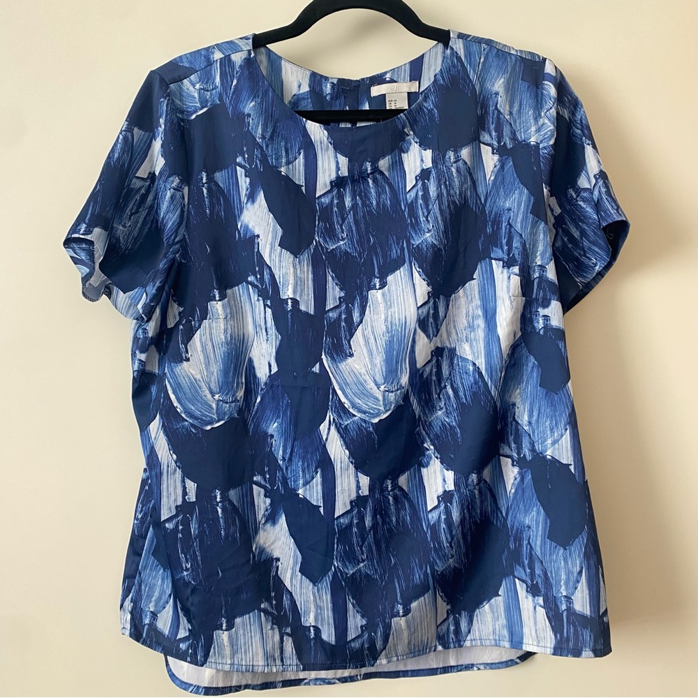 H&M Navy & White Brushstroke Blouse